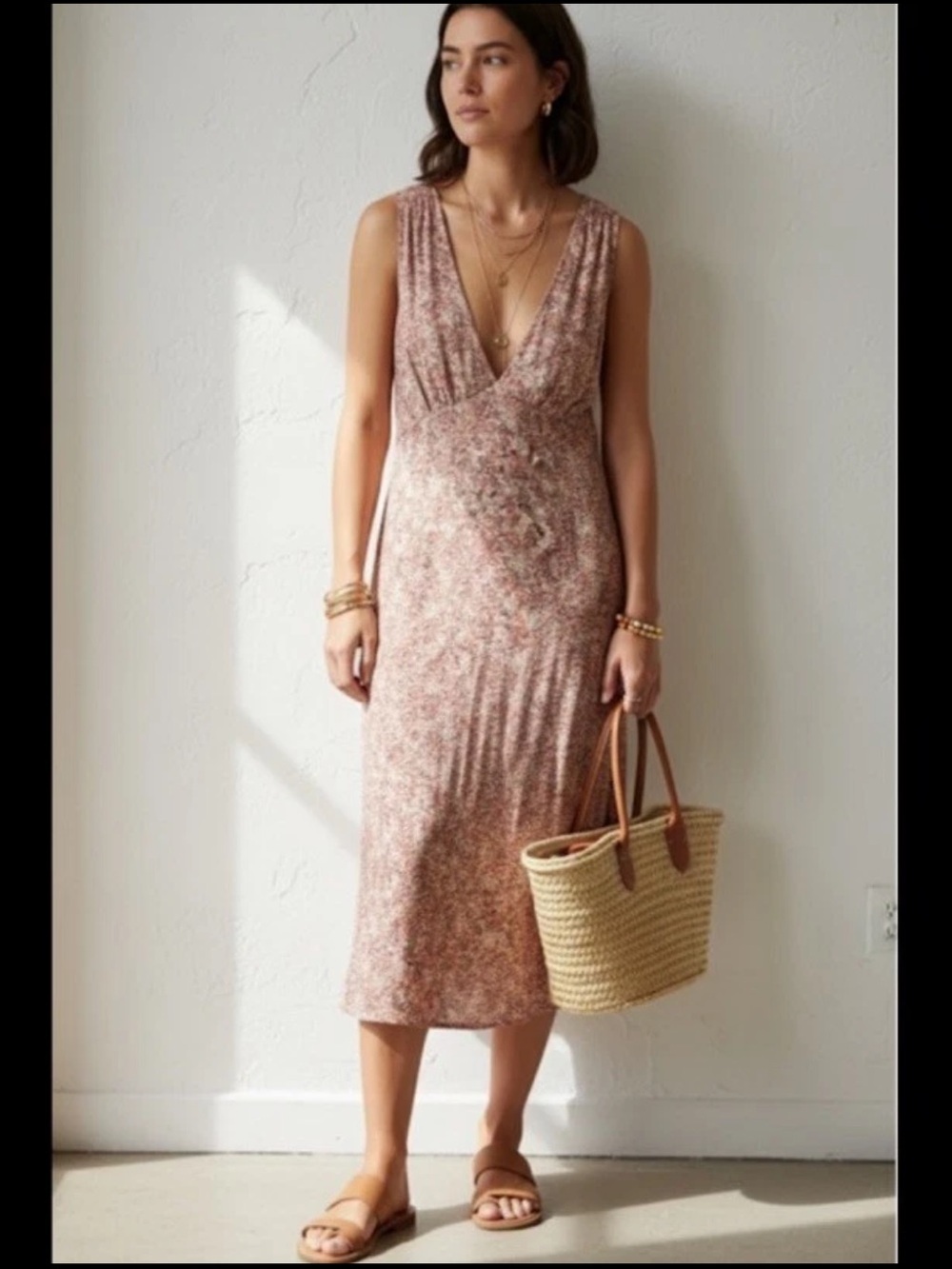 Aritzia Wilfred Sleeveless V-Neck Floral Midi Dress in Rose Size Small New